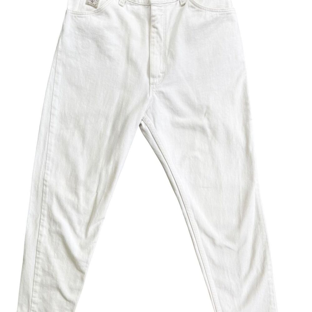 90’s Vintage White Mom Wrangler Jeans - Tapered Straight Leg - size 29/30